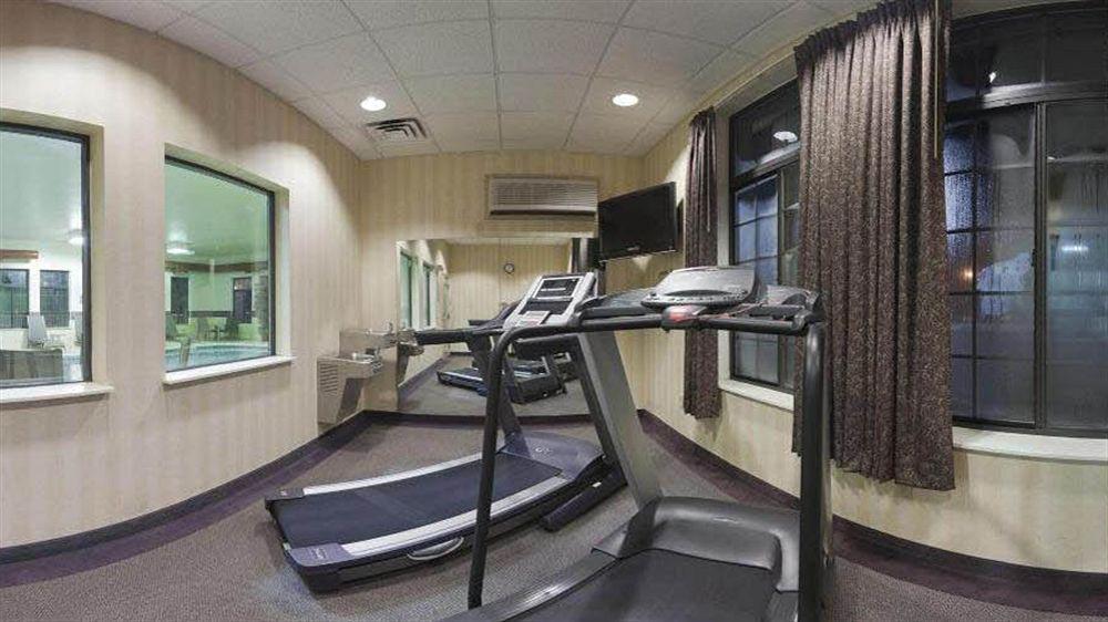 Holiday Inn Express Greensburg By Ihg Exterior photo