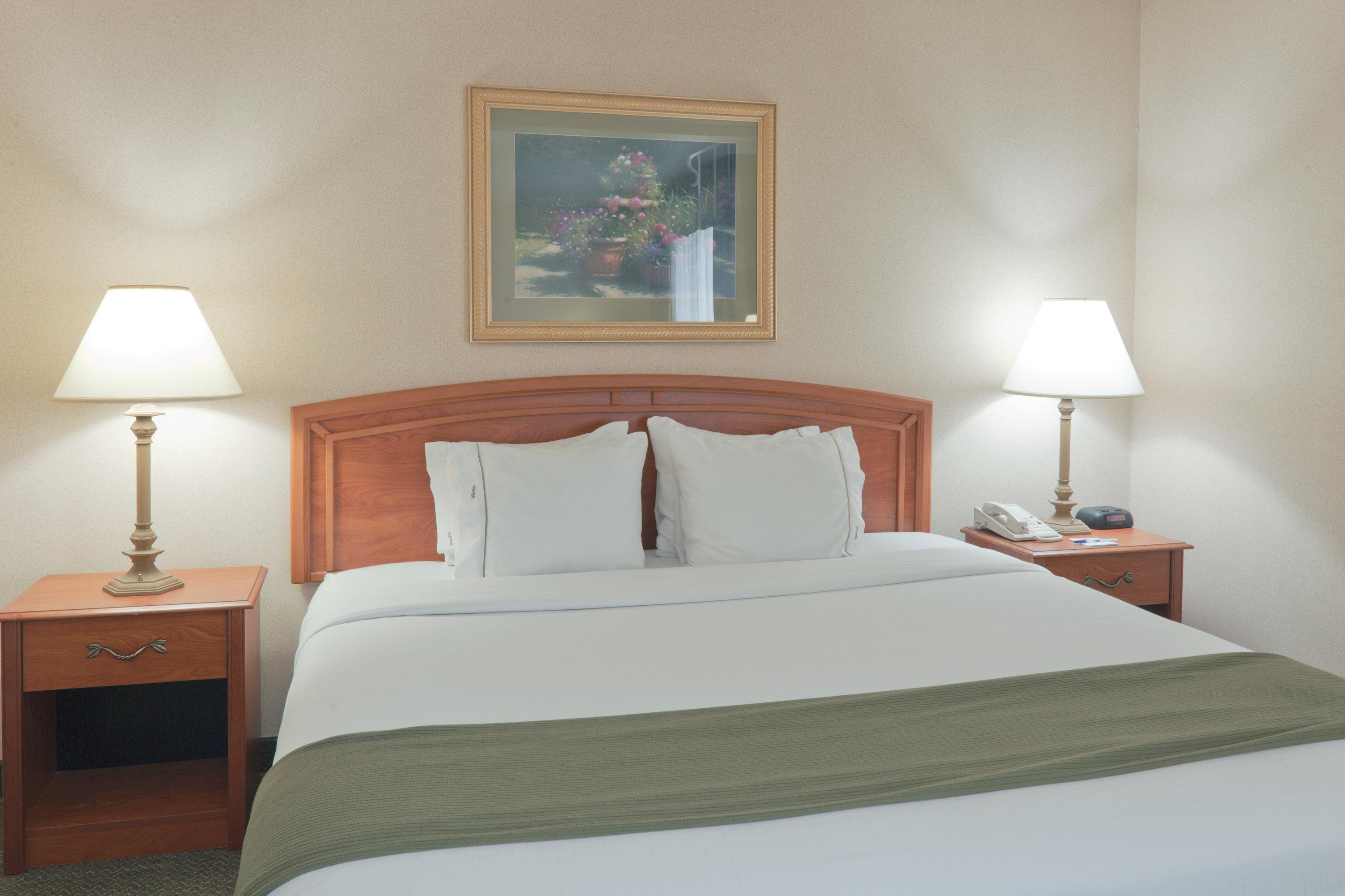 Holiday Inn Express Greensburg By Ihg Room photo